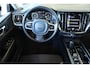 Volvo V60 2.0 B3 Business Pro | Semi Electrische Wegklapbare Trekhaak | Adaptive Cruise Control | Stoelverwarming | BLIS | Parkeersensoren voor + achter | Parkeercamera | Stuurwielverwarming | Navigatie |