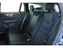 Volvo V60 2.0 B3 Business Pro | Semi Electrische Wegklapbare Trekhaak | Adaptive Cruise Control | Stoelverwarming | BLIS | Parkeersensoren voor + achter | Parkeercamera | Stuurwielverwarming | Navigatie |