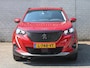 Peugeot 2008 130pk Allure Pack | 1ste eigenaar | Camera | Navigatie | Climate | LEER/Stof | 17"LMV | AUTOMAAT