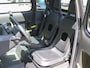 Opel Rocks-e Base Tekno | Opbergvakken op dashboard | Opbergnetten in de deuren | Bluetooth | Wieldoppen