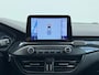 Ford Focus EcoBoost 125 pk ST-Line | Parkeersensoren | Apple Carplay & Android Auto | Privacy Glass | 17'' | B&O |