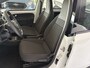 Volkswagen Up! 1.0 Airco - Bluetooth - Radio - Led verlichting - Elektrische ramen - Centrale vergrendeling met afstandsbediening - Start/stop systeem