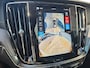 Volvo V60 2.0 T8 Plug-in hybrid AWD Ultra Dark | T8 Performance Edition | 20'' Velgen | Sportstoelen | Panoramadak |