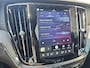 Volvo V60 2.0 T8 Plug-in hybrid AWD Ultra Dark | T8 Performance Edition | 20'' Velgen | Sportstoelen | Panoramadak |