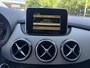 Mercedes-Benz B-klasse 180 Ambition // NAVI // PDC // TREKHAAK // BI-XENON LAMPEN // STOELVERWARMING // AIRCO //