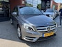 Mercedes-Benz B-klasse 180 Ambition // NAVI // PDC // TREKHAAK // BI-XENON LAMPEN // STOELVERWARMING // AIRCO //