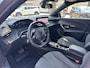 Peugeot 2008 1.2 Hybrid 145 PK Allure | Automaat Hybride | Slechts 10.800 KM Gereden | Navigatie | Keyless Entry | Climate Control | Cruise Control | Parkeersensoren V+A | LED Verlichting | Grip Control | All Season Banden | Half Lederen Bekleding | Hoge Zitpositie |