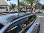 Peugeot 2008 1.2 Hybrid 145 PK Allure | Automaat Hybride | Slechts 10.800 KM Gereden | Navigatie | Keyless Entry | Climate Control | Cruise Control | Parkeersensoren V+A | LED Verlichting | Grip Control | All Season Banden | Half Lederen Bekleding | Hoge Zitpositie |
