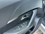 Peugeot 2008 1.2 Hybrid 145 PK Allure | Automaat Hybride | Slechts 10.800 KM Gereden | Navigatie | Keyless Entry | Climate Control | Cruise Control | Parkeersensoren V+A | LED Verlichting | Grip Control | All Season Banden | Half Lederen Bekleding | Hoge Zitpositie |