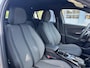 Peugeot 2008 1.2 Hybrid 145 PK Allure | Automaat Hybride | Slechts 10.800 KM Gereden | Navigatie | Keyless Entry | Climate Control | Cruise Control | Parkeersensoren V+A | LED Verlichting | Grip Control | All Season Banden | Half Lederen Bekleding | Hoge Zitpositie |