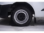 Ford Transit Custom 2.2 TDCI 100 pk L1H1 APK 05-2027, Trekhaak 2350 kg Laadruimte Pakket, 3-Zits