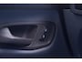 Ford Transit Custom 2.2 TDCI 100 pk L1H1 APK 05-2027, Trekhaak 2350 kg Laadruimte Pakket, 3-Zits