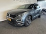 Volkswagen T-Roc 1.5 TSI SPORT R-LINE PANODAK CARPLAY CLIMA NAVI CAMERA