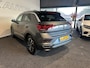 Volkswagen T-Roc 1.5 TSI SPORT R-LINE PANODAK CARPLAY CLIMA NAVI CAMERA