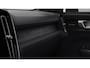 Volvo EX40 Single Motor Plus Europe 70 kWh | Adaptieve cruise control | Harman Kardon Audio | 360 camera | Elektrisch verstelbare stoelen | 19" velgen | Stoelverwarming | Stuurwielverwarming | Warmtepomp | Getint glas