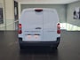 Peugeot e-Partner 136 L2 50 kWh | Climate Control | Stoelverwarming | Navigatie | Apple Carplay / Android Auto | 360 Camera | Parkeersensoren Rondom