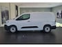 Peugeot e-Partner 136 L2 50 kWh | Climate Control | Stoelverwarming | Navigatie | Apple Carplay / Android Auto | 360 Camera | Parkeersensoren Rondom