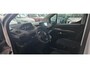 Peugeot e-Partner 136 L2 50 kWh | Climate Control | Stoelverwarming | Navigatie | Apple Carplay / Android Auto | 360 Camera | Parkeersensoren Rondom