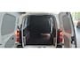 Peugeot e-Partner 136 L2 50 kWh | Climate Control | Stoelverwarming | Navigatie | Apple Carplay / Android Auto | 360 Camera | Parkeersensoren Rondom