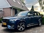 Volvo XC90 2.0 T8 Recharge AWD R-Design 7-persoons | Four-C Luchtvering | HUD | Nappa Leder | Panorama | Volvo Selekt Garantie