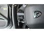 Peugeot 2008 GT | Active Safety Brake met camera en radar (automatisch noodremsysteem) met Distance Alert (waarschuwing dreigende aanrijding) | Advanced Active Safety Brake met camera en radar | Climate Control