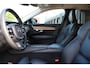 Volvo S90 T4 Business Luxury | Stoelverwarming | Dealeronderhouden | 56000KM! | Parkeersensoren voor + achter | Parkeercamera | BLIS | Keyless Entree | Climate Control |