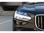 Volvo S90 T4 Business Luxury | Stoelverwarming | Dealeronderhouden | 56000KM! | Parkeersensoren voor + achter | Parkeercamera | BLIS | Keyless Entree | Climate Control |
