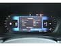 Volvo V60 B4 197PK AUT7 Core | Adaptive Cruise & Pilot Assist | Semi Elektr. Trekhaak | 18" Velgen | Google Services | BLIS | Lendesteun Verstelling | Led Koplampen | Climate Control | Park Assist achter | Vapour Grey Metallic | City Weave Textile Blond