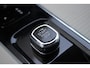 Volvo V60 B4 197PK AUT7 Core | Adaptive Cruise & Pilot Assist | Semi Elektr. Trekhaak | 18" Velgen | Google Services | BLIS | Lendesteun Verstelling | Led Koplampen | Climate Control | Park Assist achter | Vapour Grey Metallic | City Weave Textile Blond