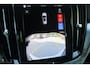 Volvo V60 B4 197PK AUT7 Core | Adaptive Cruise & Pilot Assist | Semi Elektr. Trekhaak | 18" Velgen | Google Services | BLIS | Lendesteun Verstelling | Led Koplampen | Climate Control | Park Assist achter | Vapour Grey Metallic | City Weave Textile Blond