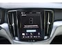 Volvo V60 B4 197PK AUT7 Core | Adaptive Cruise & Pilot Assist | Semi Elektr. Trekhaak | 18" Velgen | Google Services | BLIS | Lendesteun Verstelling | Led Koplampen | Climate Control | Park Assist achter | Vapour Grey Metallic | City Weave Textile Blond
