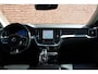 Volvo V60 2.0 T8 Plug-in hybrid AWD Plus Dark | Nappa leder met stoelventilatie en massage stoelen | Electrische stoelverstelling met geheugen | Stoel en stuurwielverwarming | Stoelverwarming achterbank | Verwarmbare voorruit | 360 Camera | Full Led koplampen |Harman Kardon premium audio | 19 inch LM velgen |