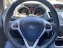 Ford Fiesta 1.25 Titanium X - Pack | 5 Deurs | Bluetooth | Climate Controle | Cruise Controle | Radio/CD met Aux en USB aansluiting | Voorruitverwarming | Parkeer sensoren achter | Trekhaak | NAP | Zeer mooi | Garantie |