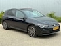 Volkswagen Golf VIII Lim. Life eTSI | Pano | Keyless | Sfeerverlichting | Stuurverwarming