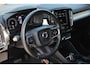 Volvo XC40 T4 Momentum | Stoelverwarming | Keyless Entree | Parkeercamera | Parkeersensoren voor + achter | Volvo on Call | Dealer Onderhouden | Navigatie | Half Lederen Bekleding | Elektrisch bedienbare achterklep