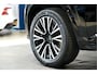 Volvo XC90 2.0 T8 AWD 335kW/456pk Aut8 Recharge Plus Dark HARMAN/KARDON + EL.TREKHAAK + PD-GLASS + BLIS + LEDER + SPORTSTOELEN + STOELVERWARMING V&A + STUURVERWARMING + CAMERA + KEYLESS ENTRY&GO + ADAPT.CRUISE + PILOT ASSIST + PARKSENSOREN + 20" LM-VELGEN!!