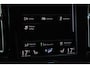 Volvo XC40 T4 Automaat AWD Inscription | Dealeronderhouden | Electrische bedienbare voorstoelen | Parkeerverwarming | Parkeercamera | Parkeersensoren voor + achter | Keyless Entree | Volvo on Call | Comfortstoelen | Keyless Entree | Park Assist Pilot