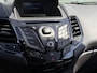 Ford Fiesta 1.0 EcoBoost Titanium 100PK DISTRIBUTIERIEM IS VERVANGEN!! Cruise Navi Verwarmde Voorruit Climate Regensensor USB Centrale Vergrendeling 16'' Velgen (Compleet)
