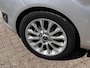 Ford Fiesta 1.0 EcoBoost Titanium 100PK DISTRIBUTIERIEM IS VERVANGEN!! Cruise Navi Verwarmde Voorruit Climate Regensensor USB Centrale Vergrendeling 16'' Velgen (Compleet)