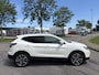 Nissan Qashqai 1.2i Tekna 6-Bak 116 PK. Onverwoestbare auto van de tweede eigenaar !!! 4 splinternieuwe All-Season banden !!