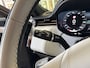 Land Rover Range Rover Sport P510e FIRST EDITION | NAP | PANO | TREKH. | ENTERTAINMENT ACHTER