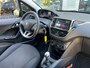 Peugeot 208 1.2 Signature Navi 4x Nw banden Distri VV