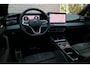 Volkswagen Tiguan 1.5 eTSI R-Line Edition | Automaat! | Camera | Trekhaak! | Blind Spot |
