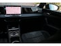 Volkswagen Tiguan 1.5 eTSI R-Line Edition | Automaat! | Camera | Trekhaak! | Blind Spot |