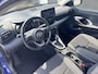Toyota Yaris 1.5 Hybrid Dynamic automaat Incl: AppleCarPlay / AndroidAuto, LM velgen, Climate Control, PArkeerhulp camera, MEtallic lak