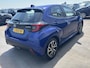 Toyota Yaris 1.5 Hybrid Dynamic automaat Incl: AppleCarPlay / AndroidAuto, LM velgen, Climate Control, PArkeerhulp camera, MEtallic lak
