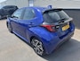 Toyota Yaris 1.5 Hybrid Dynamic automaat Incl: AppleCarPlay / AndroidAuto, LM velgen, Climate Control, PArkeerhulp camera, MEtallic lak