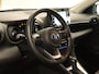 Toyota Yaris 1.5 Hybrid Dynamic - ORIGINEEL NEDERLANDSE AUTO - AUTOMATISCHE AIRCO - ACHTERUITRIJCAMERA - LICHTMETALEN VELGEN 16 INCH - KEYLESS ENTRY/START - LED KOPLAMPEN - APPLE CARPLAY/ANDROID AUTO - BOTS HERKENNING