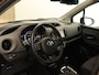 Toyota Yaris 1.5 Hybrid Dynamic - ORIGINEEL NEDERLANDSE AUTO - CAMERA - BLUETOOTH TELEFOONVOORBEREIDING - CRUISE CONTROL - KEYLESS ENTRY - LICHTMETALEN VELGEN 16 INCH - CLIMATE CONTROL - ELEKTRISCHE RAMEN VOOR + ACHTER - HILL HOLD FUNCTIE