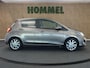Toyota Yaris 1.5 Hybrid Dynamic - ORIGINEEL NEDERLANDSE AUTO - CAMERA - BLUETOOTH TELEFOONVOORBEREIDING - CRUISE CONTROL - KEYLESS ENTRY - LICHTMETALEN VELGEN 16 INCH - CLIMATE CONTROL - ELEKTRISCHE RAMEN VOOR + ACHTER - HILL HOLD FUNCTIE